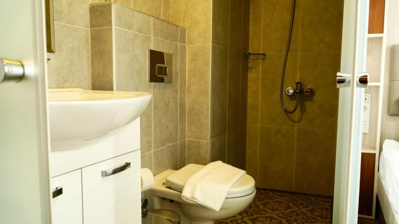 Qonaq Hotel & Suites Istambul Extérieur photo